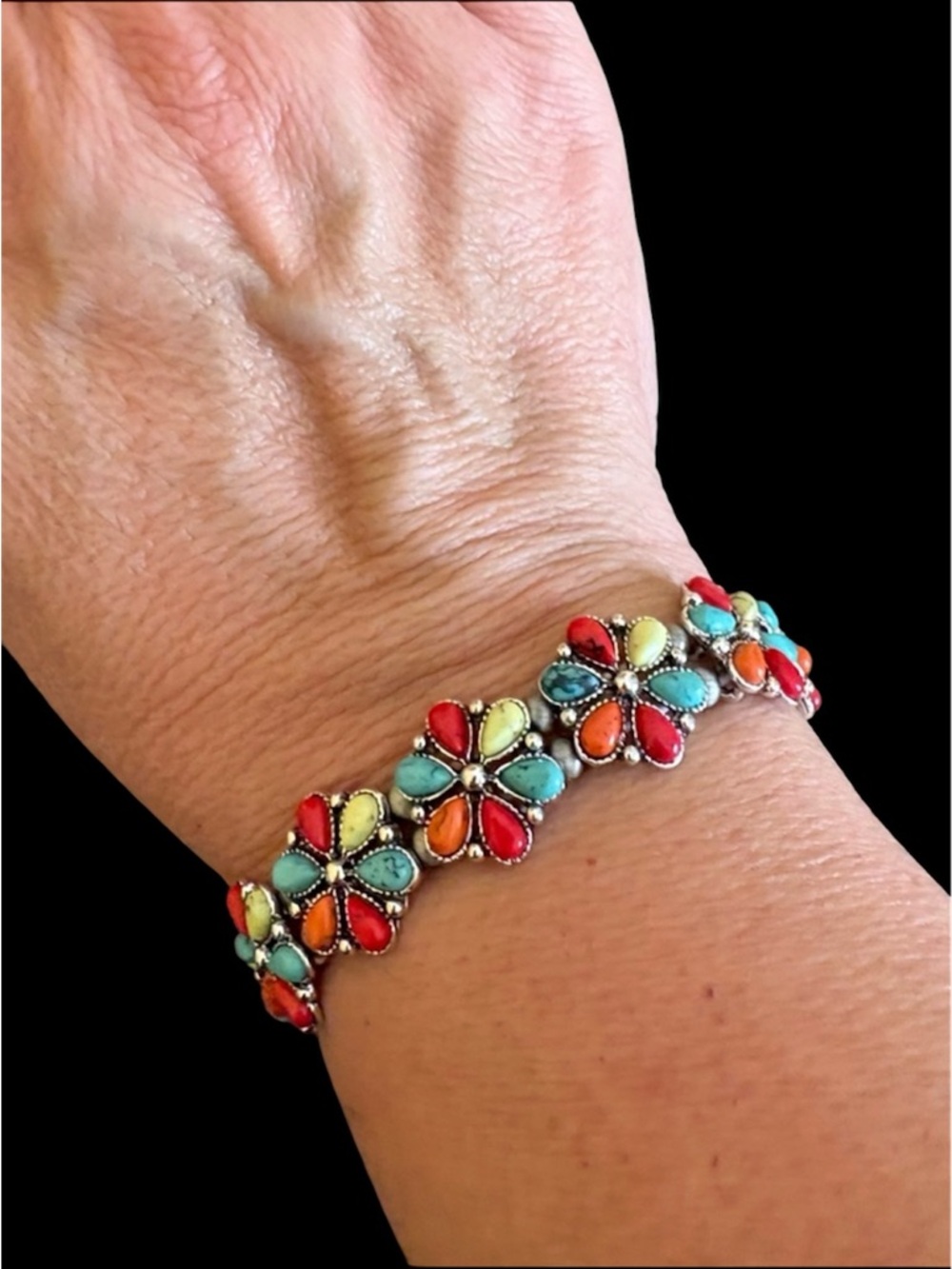 New Multicolor Faux Turquoise Flower Link Stretch Bracelet - Women's Jewelry